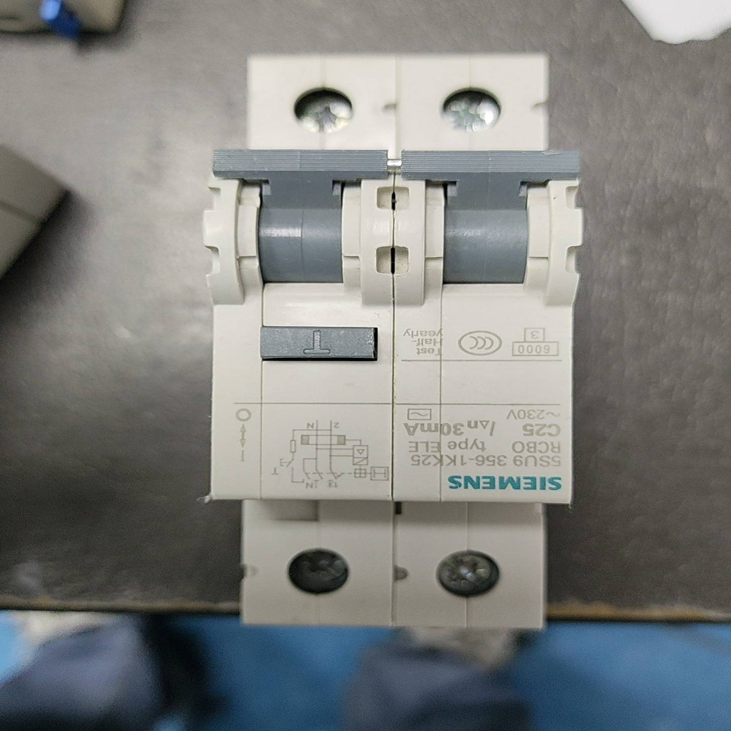 询价西门子漏电开关5SU9 356-1KK25议价