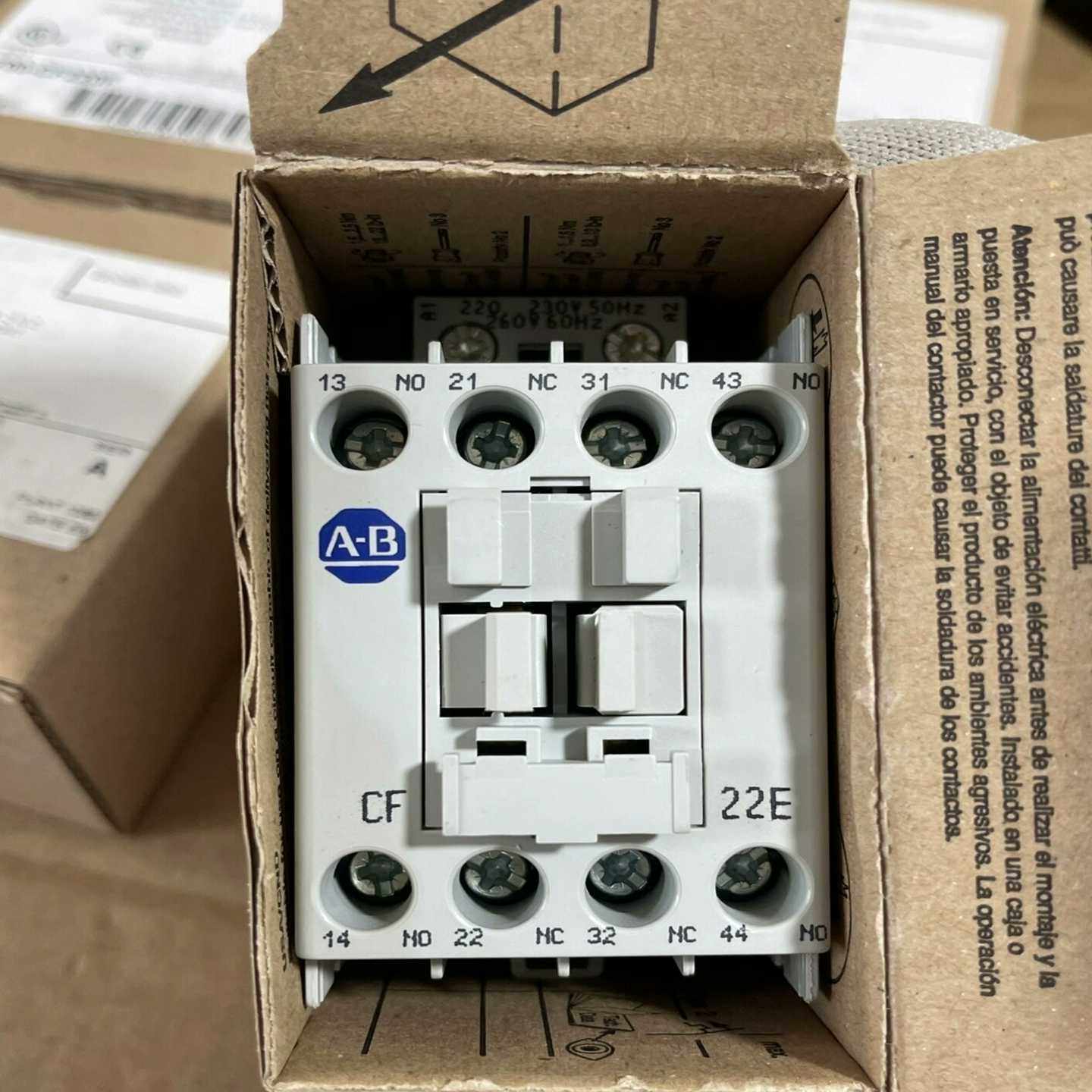 ABAB罗克韦尔700-CF220F交流接触器带包询价,3C数码配件,其它配件,淘宝优惠券,粉丝福利购,淘宝优惠卷