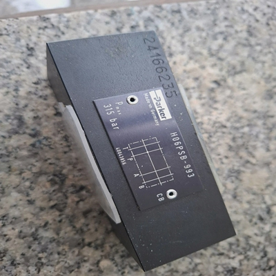ParkerH06PSB-993IntermediatePlateforHydraulicSystems