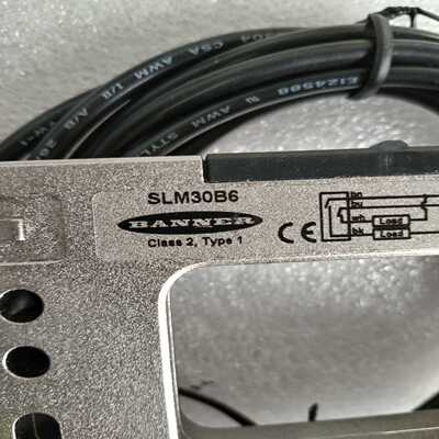 咨询-BANNER邦纳金属槽形传感器SLM30B6实物图拍摄，成
