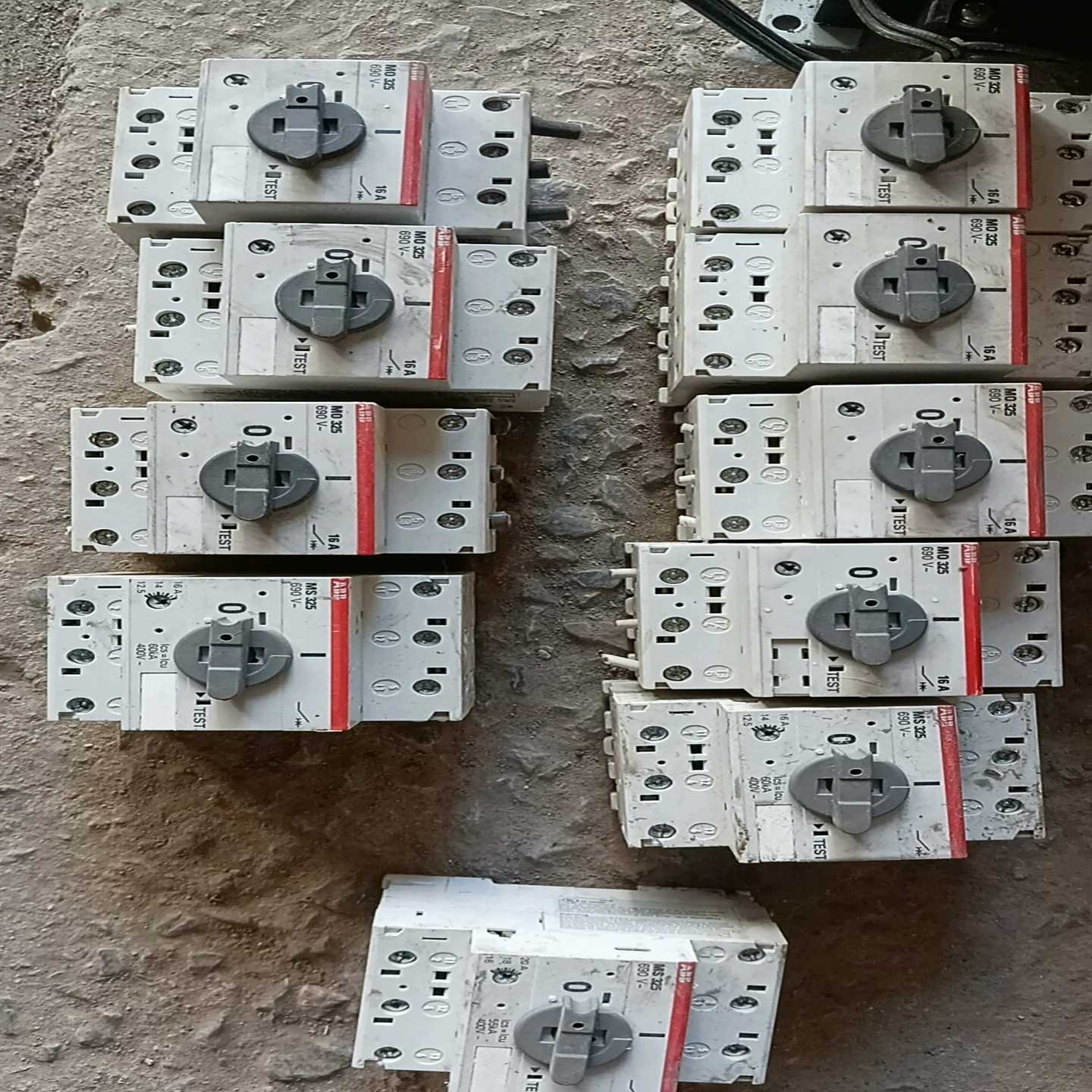 询价ABB马达电动机保护器断路器MO325