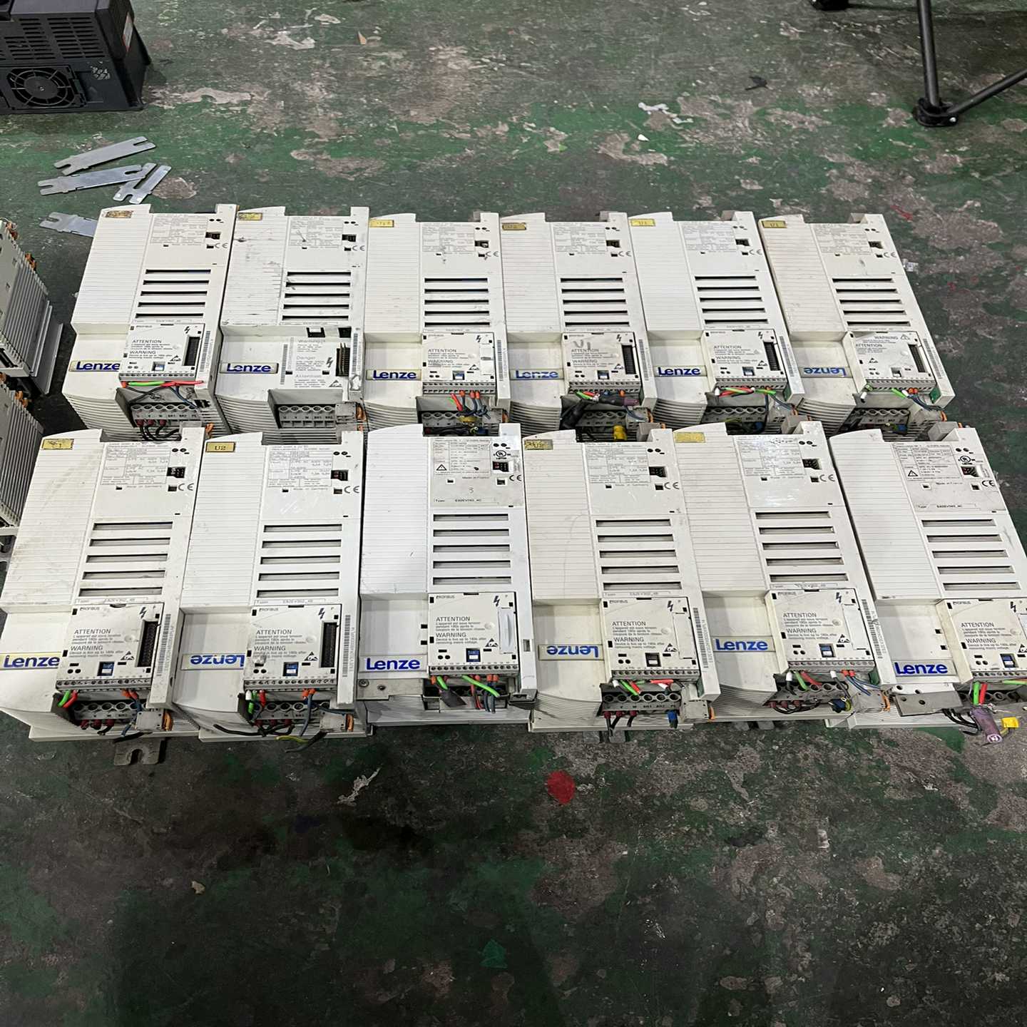 伦茨变频器380V/3KW/E82EV302_4B/C功询价