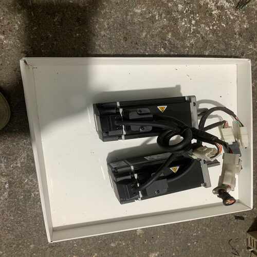 咨询-禾川电机、SV－X1MH040A－N2LN、二台成色如图功能