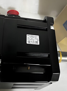HGSN302BJS100三菱电机马达全新现货包-议价