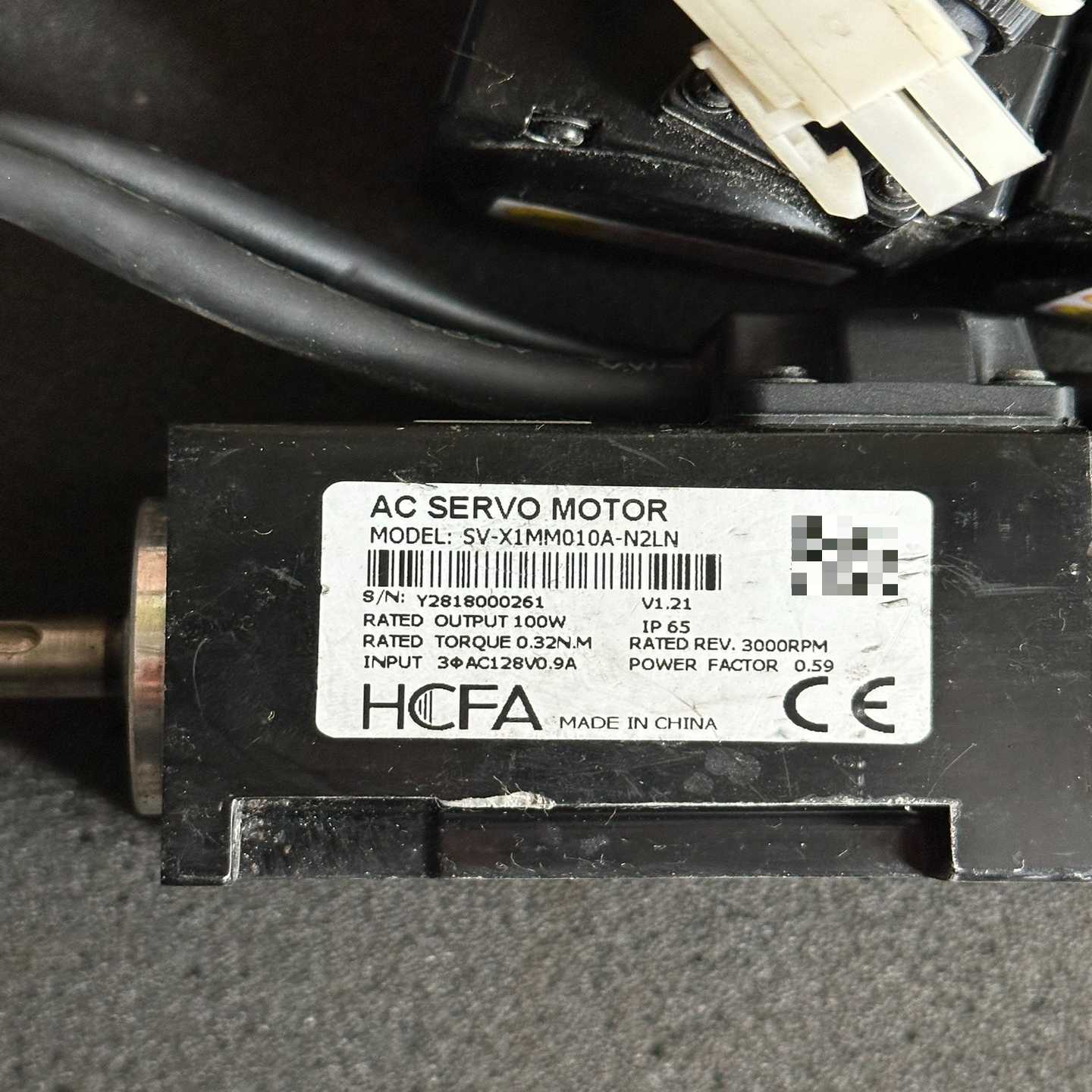 HCFA伺服电机SV-X1MM010A-N2LN，100W功--议价商品