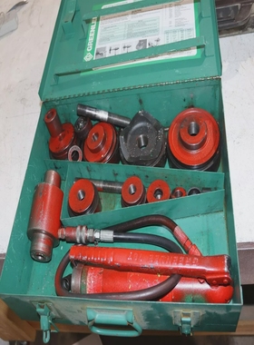 Greenlee7310SBSlugBusterKOKnockoutPunchSet