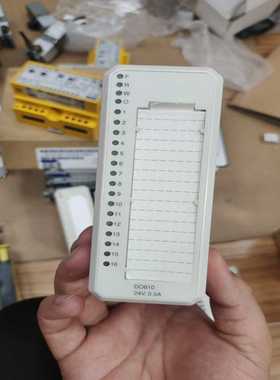 DO810模块控制器，成色不错，联系询价
