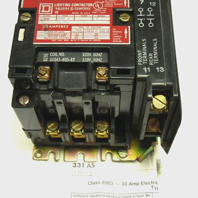 Nuevo Square D 8903SM04 Iluminacin Contactor Serie A 30 Amp