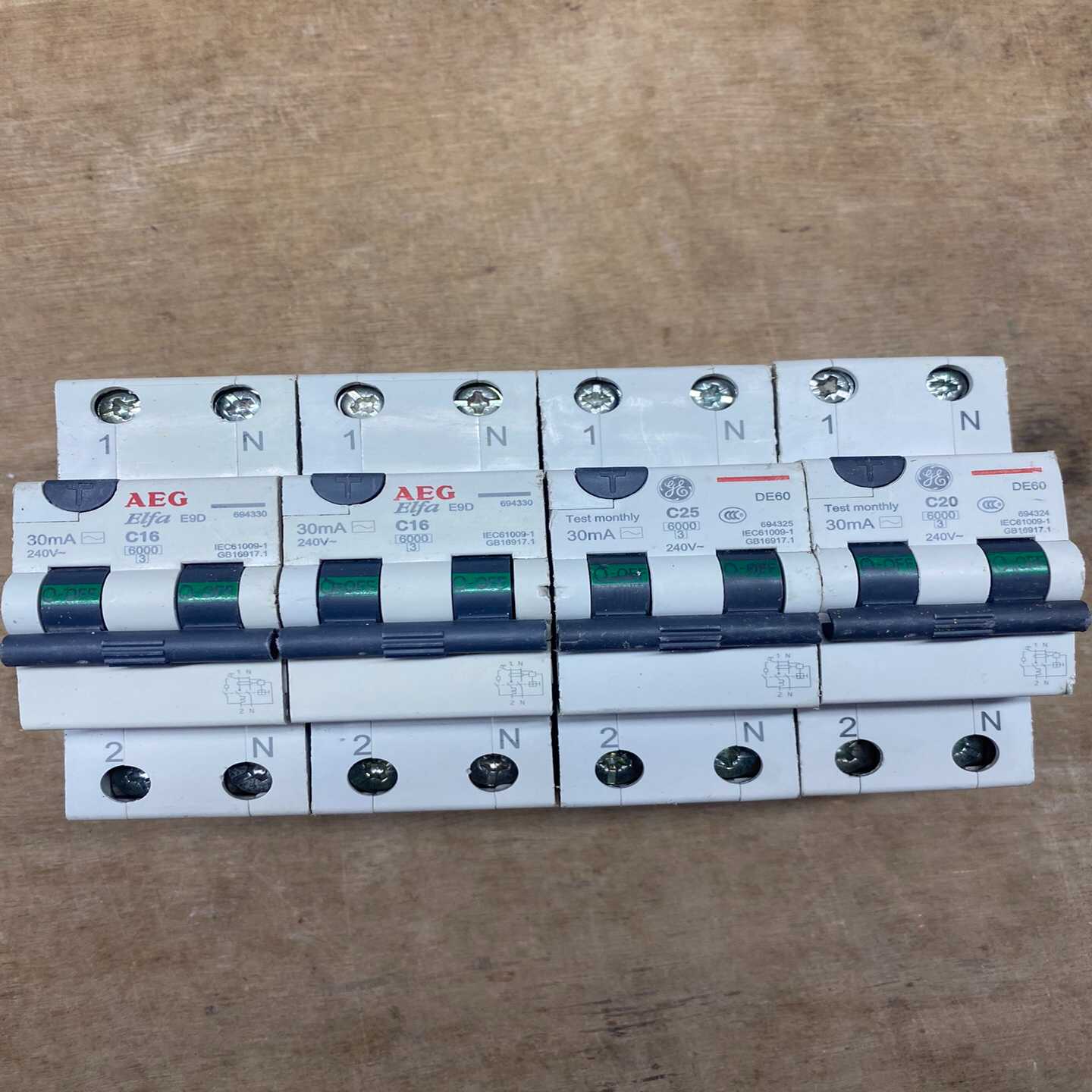 通用AEG漏电保护器，，~询价