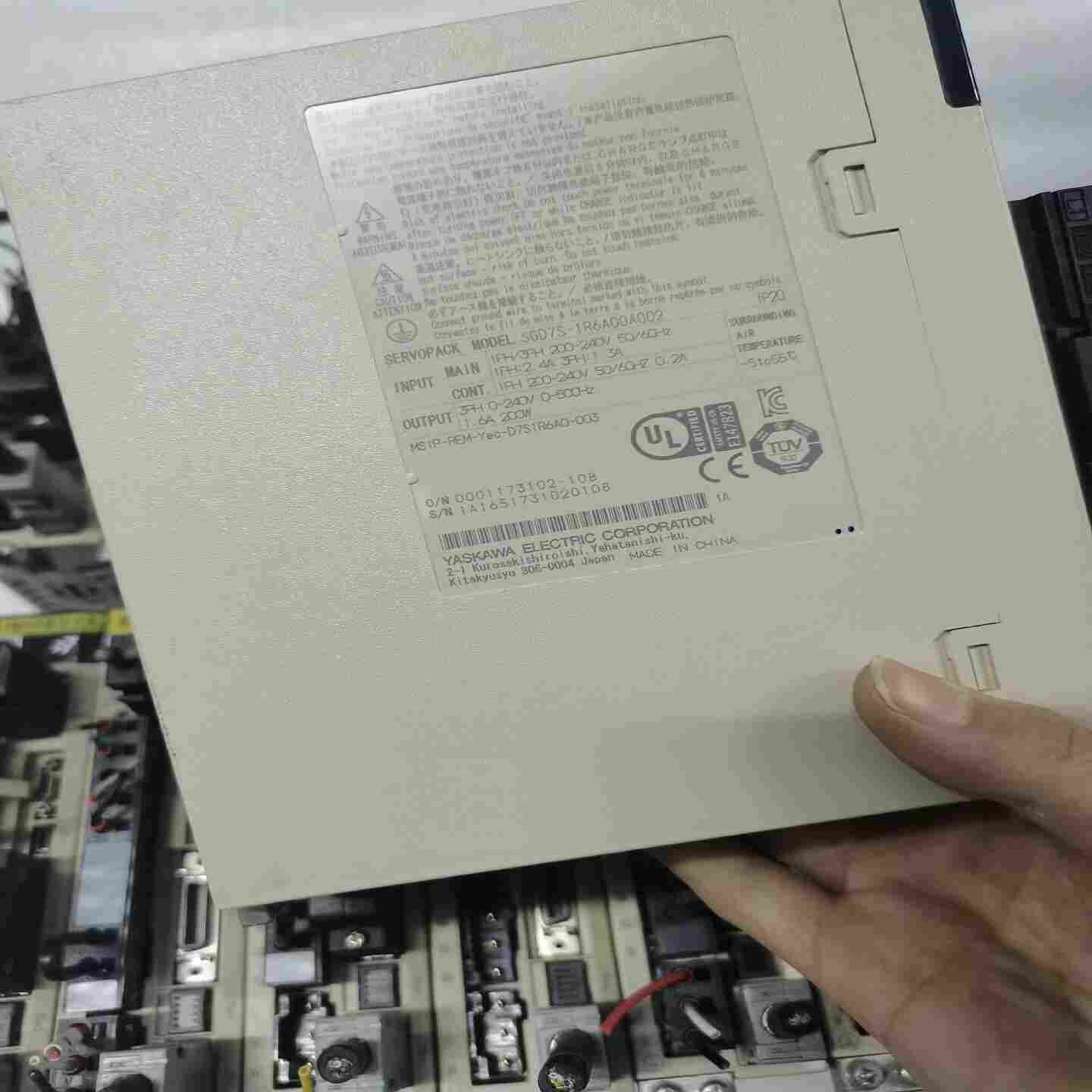 议价安y川七系SGD7S-1R6A00A002，脉冲型，正常拆机件现货/维修