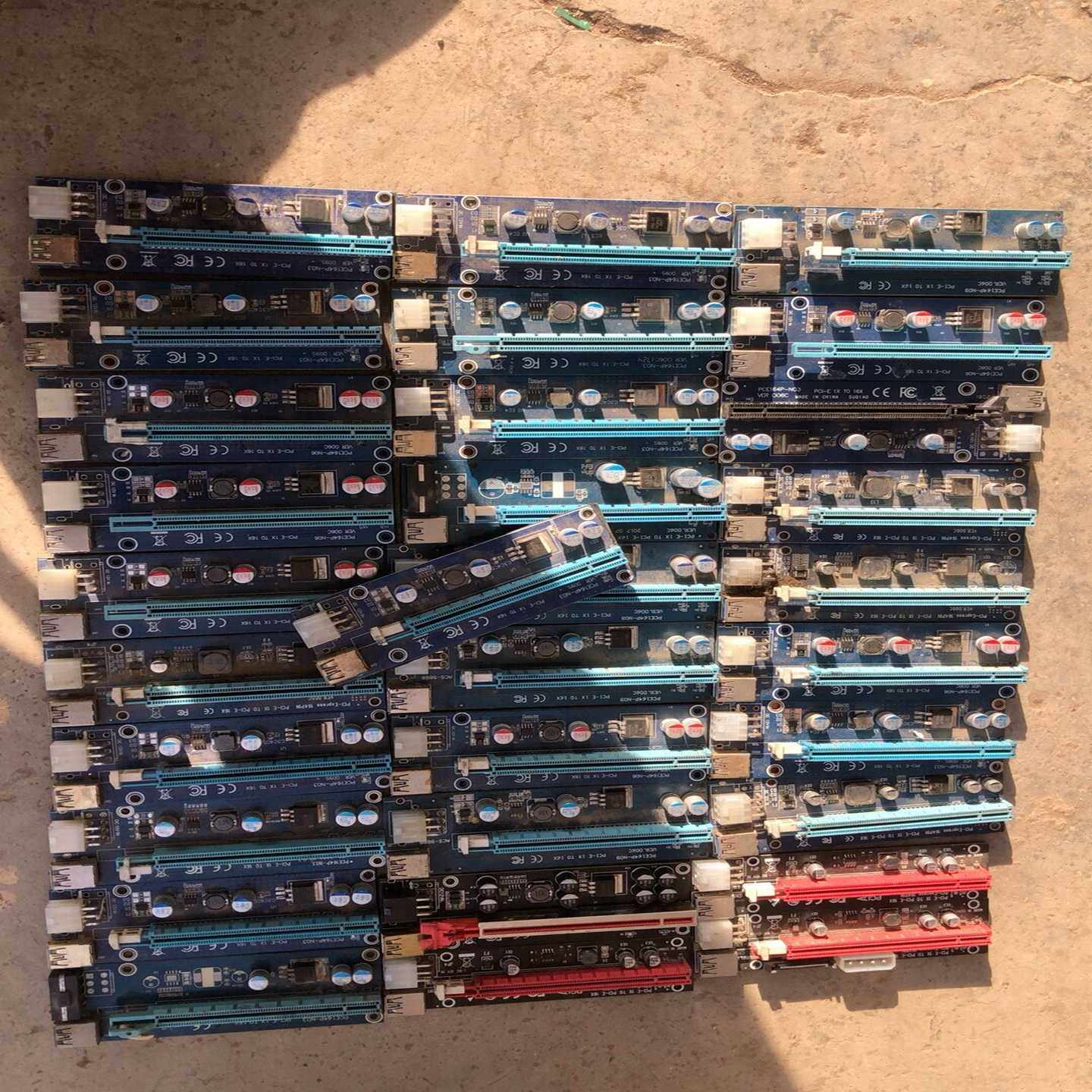 外接显卡底座，拆机二手31个，打包处理。包好用。二手物品不退--