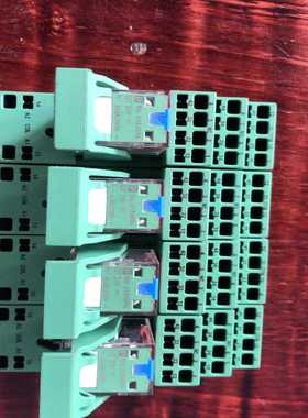 菲尼克斯继电器2834096底座2833589。数量有八个--议价商品