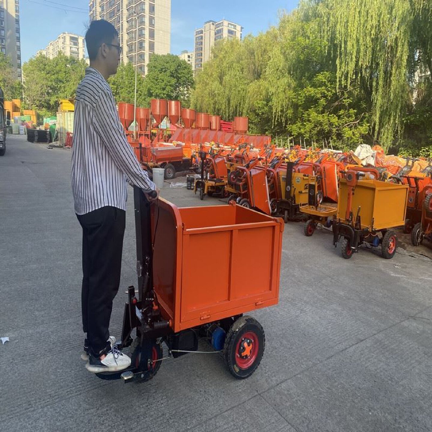 建筑工地电动手推车灰斗车三轮车劳动车翻斗车搬运拉粪上料拉货车