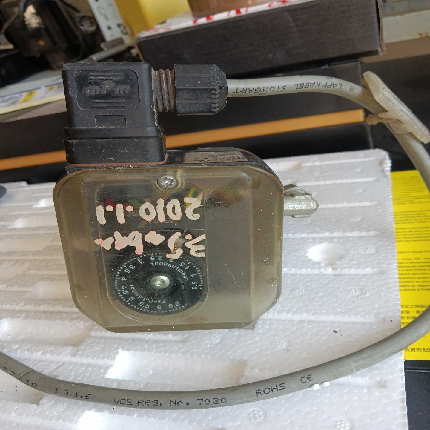 DG50U-6T霍科德压力开关，件。成色如图，包功能询价