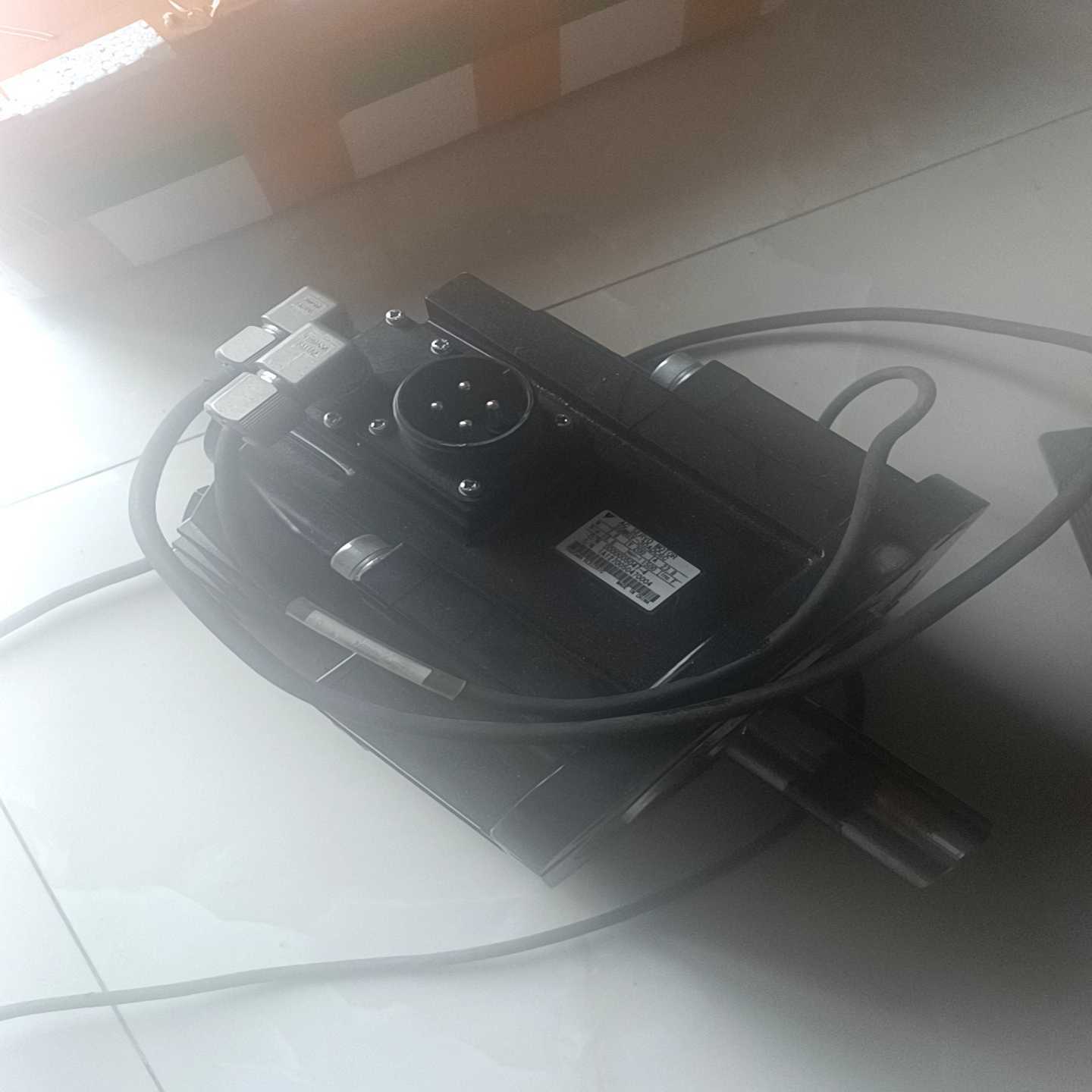 安川SGMGV-30ADC6C，安川伺服电机，。询价