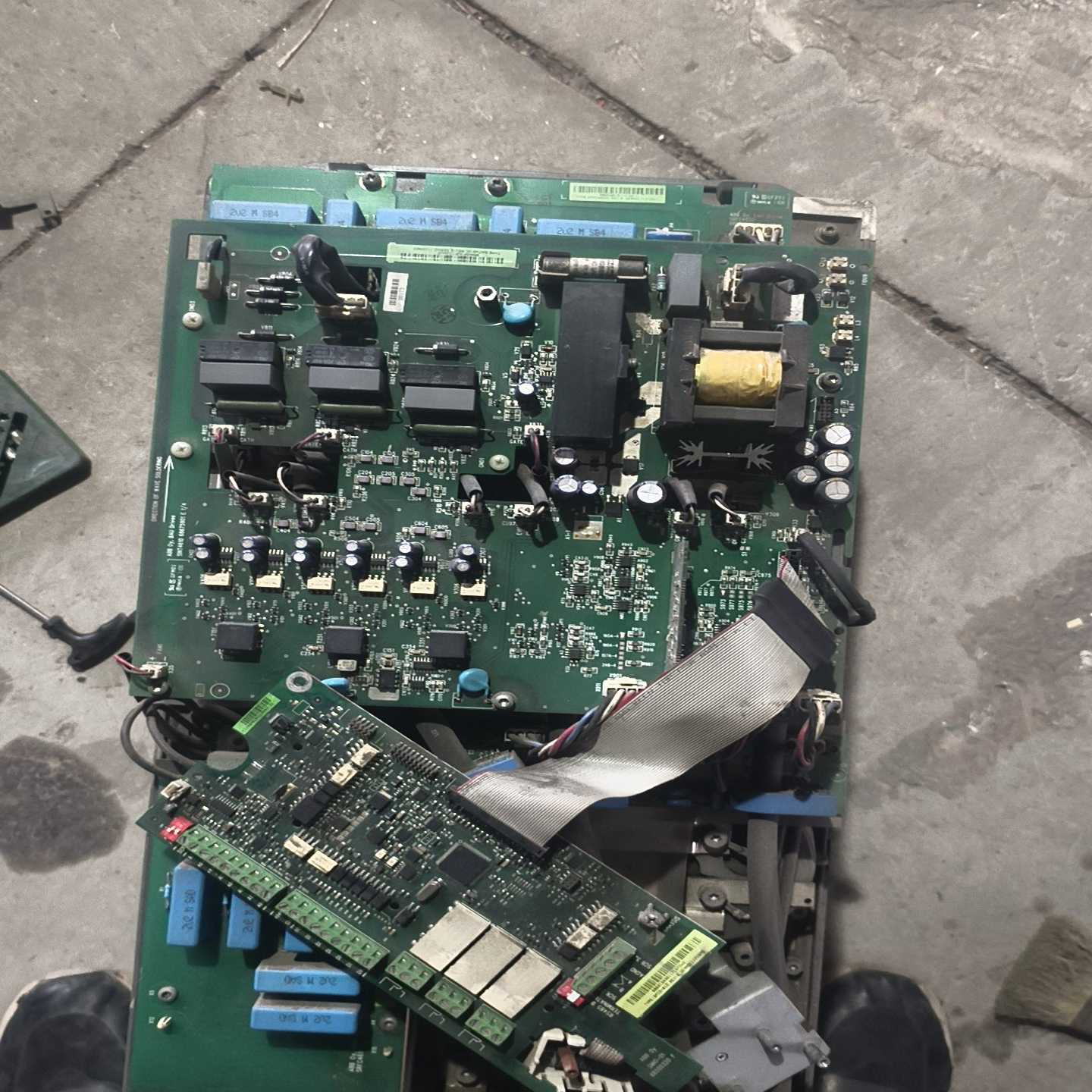 ABB变频器ACS550-01-195A-4电源驱动板SIN询价