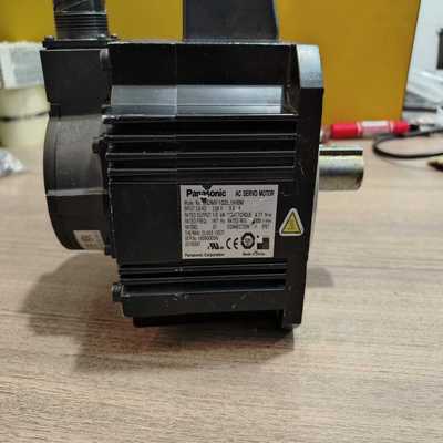 松下A6 MDMF102L1H6M伺服电机 实物如图所示，现--议价商品