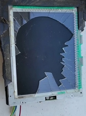 原装日本进口Proface人机界面GP2400TC41-议价