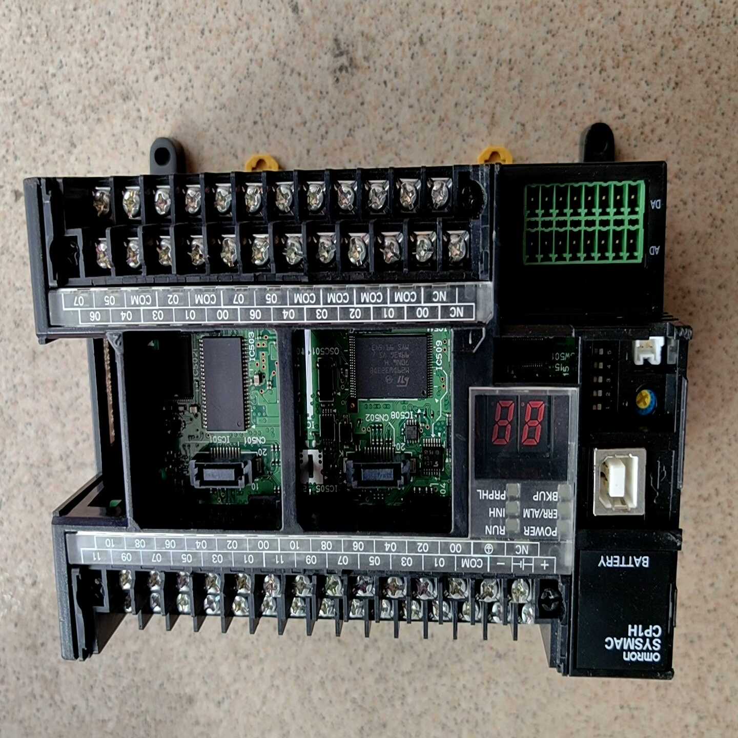 PLCCP1H-XA40DT-D，缺盖。功询价