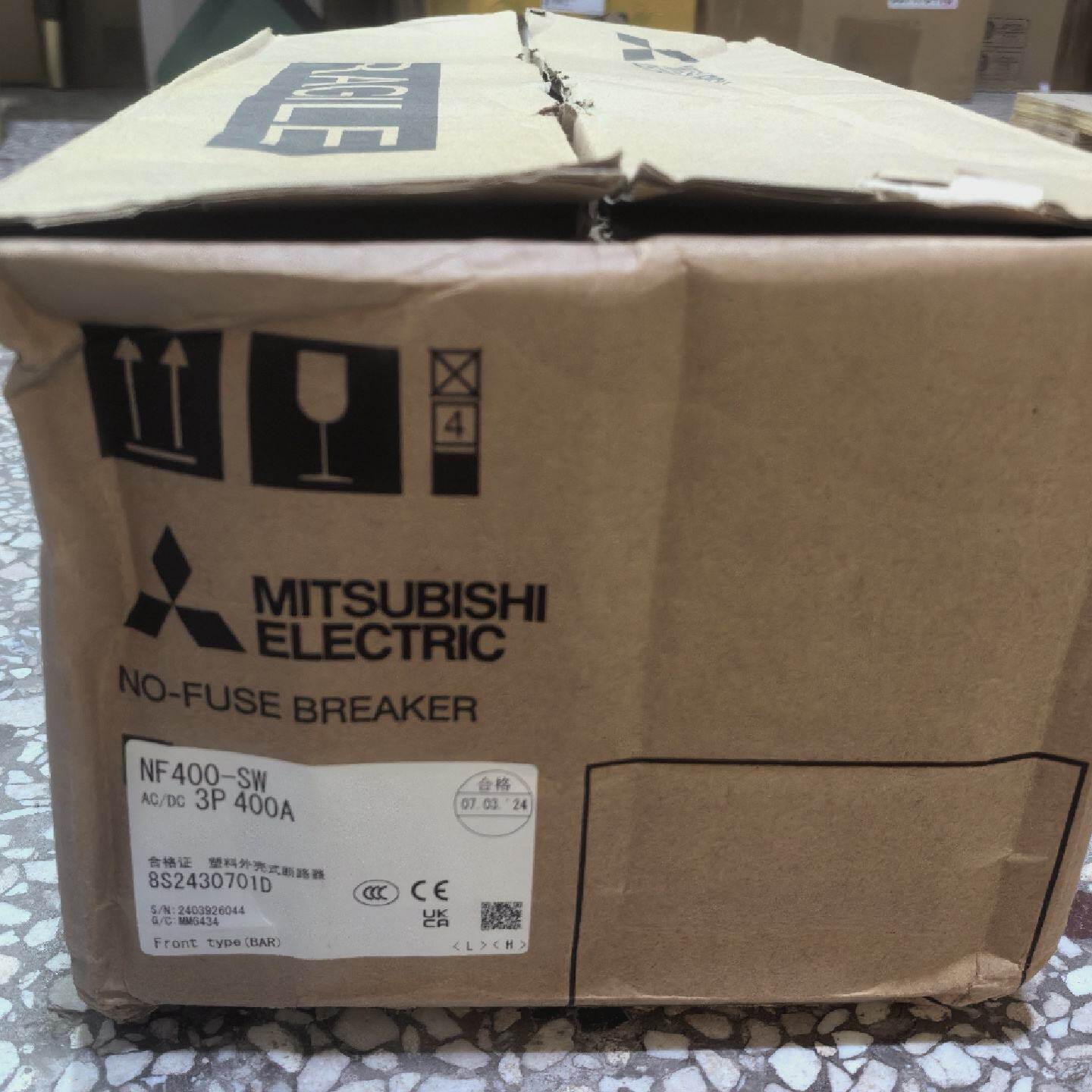 三菱MITSUBISHI NF400-SW断路器,3P 40--议价商品