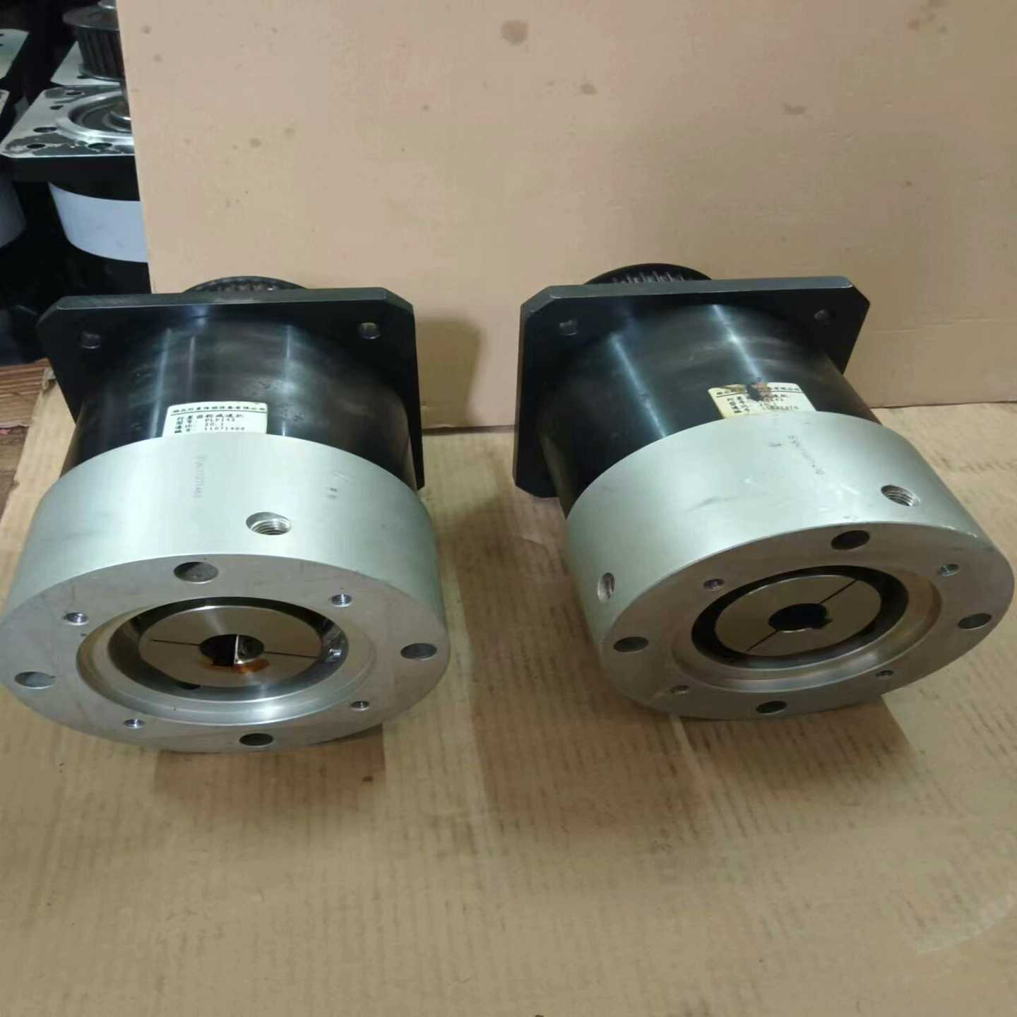 130湖北行星齿轮减速机：PLF142速比20：1/输入孔2--议价商品