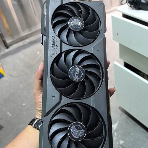 华硕TUF RTX4070TI O12G Gaming显卡，议价