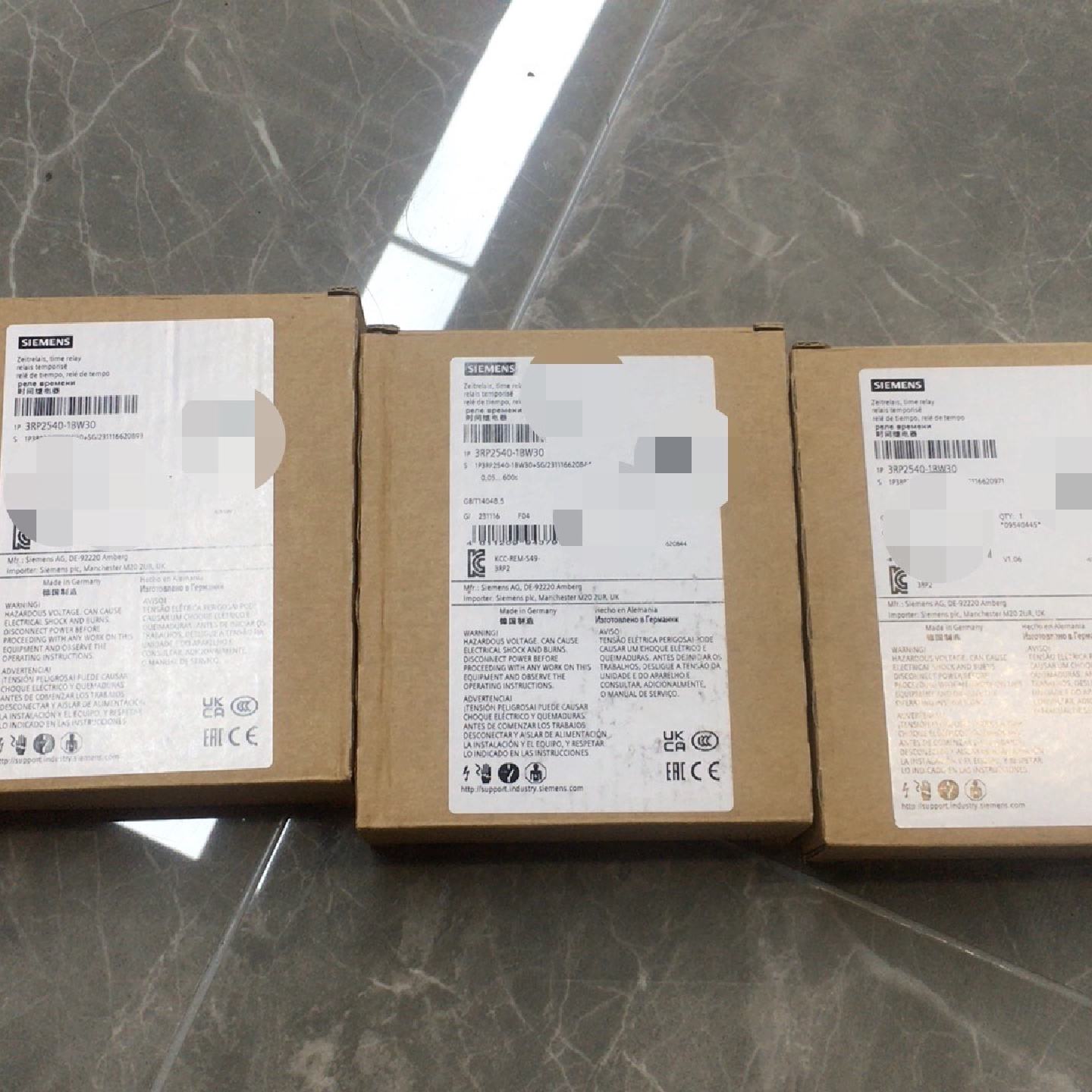 询3RP25401BW30   600
