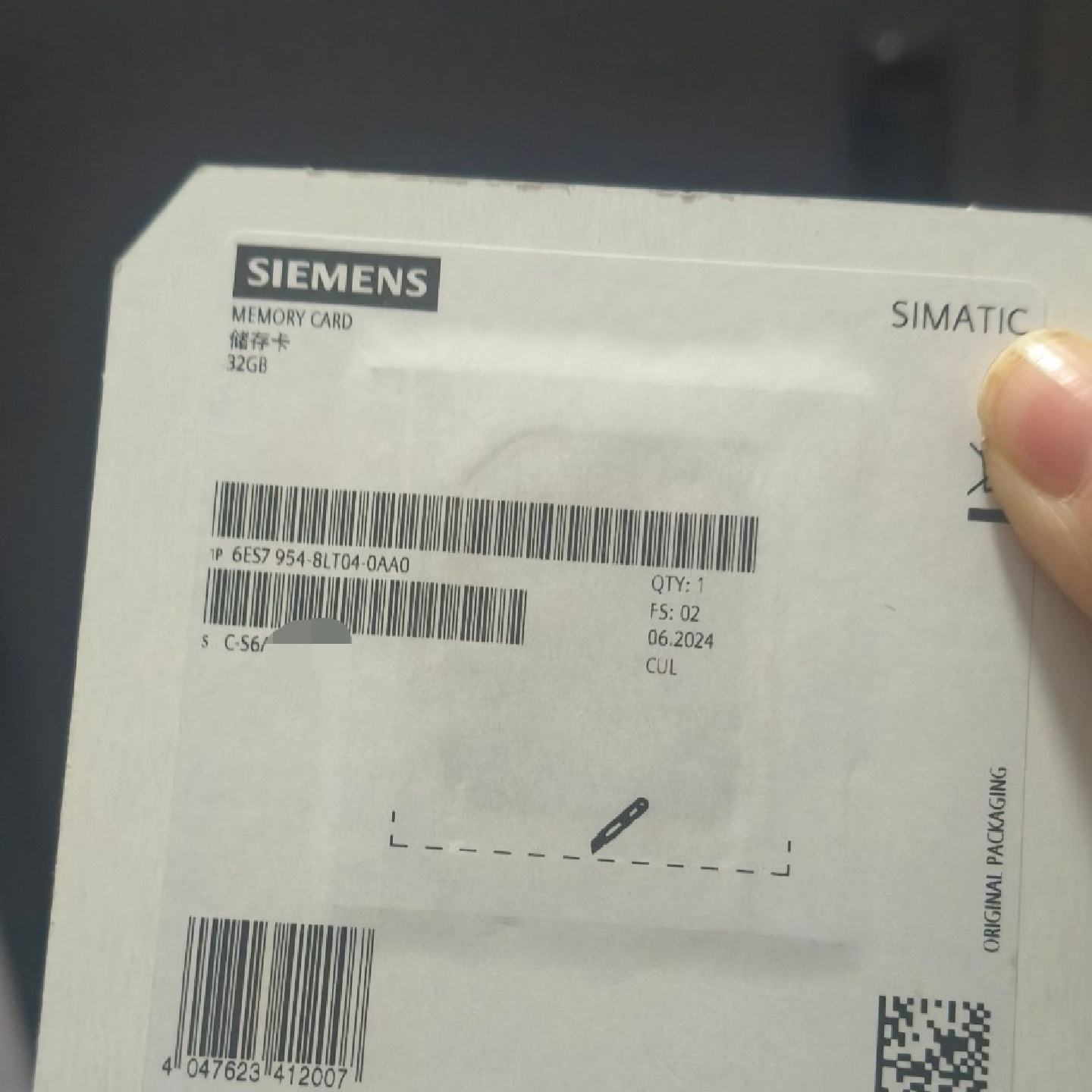 西门子6ES7 954-8LT04-0AA0存储卡，32GB--议价商品