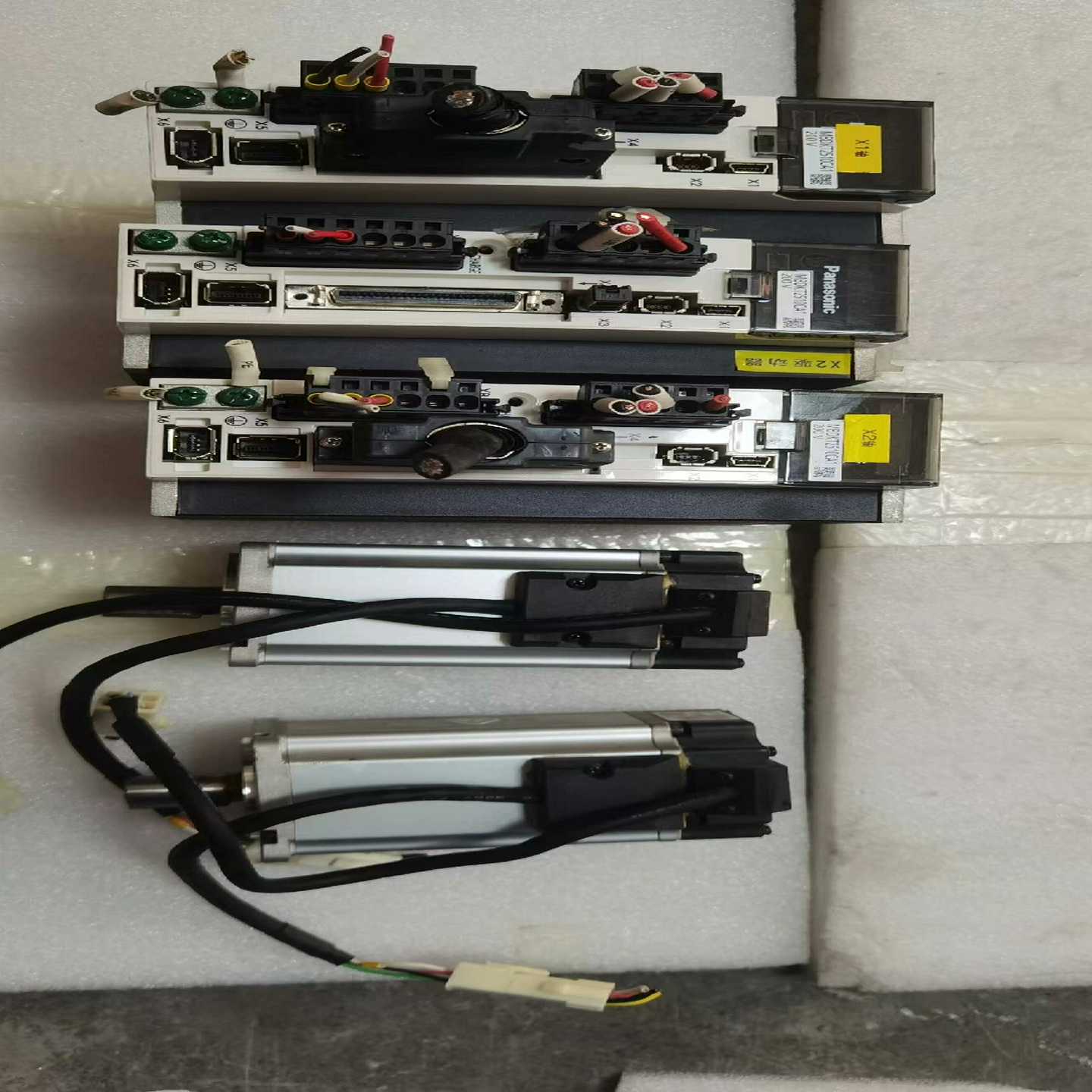 松下A5伺服驱动器MBDKT2510CA13个，电机--议价商品