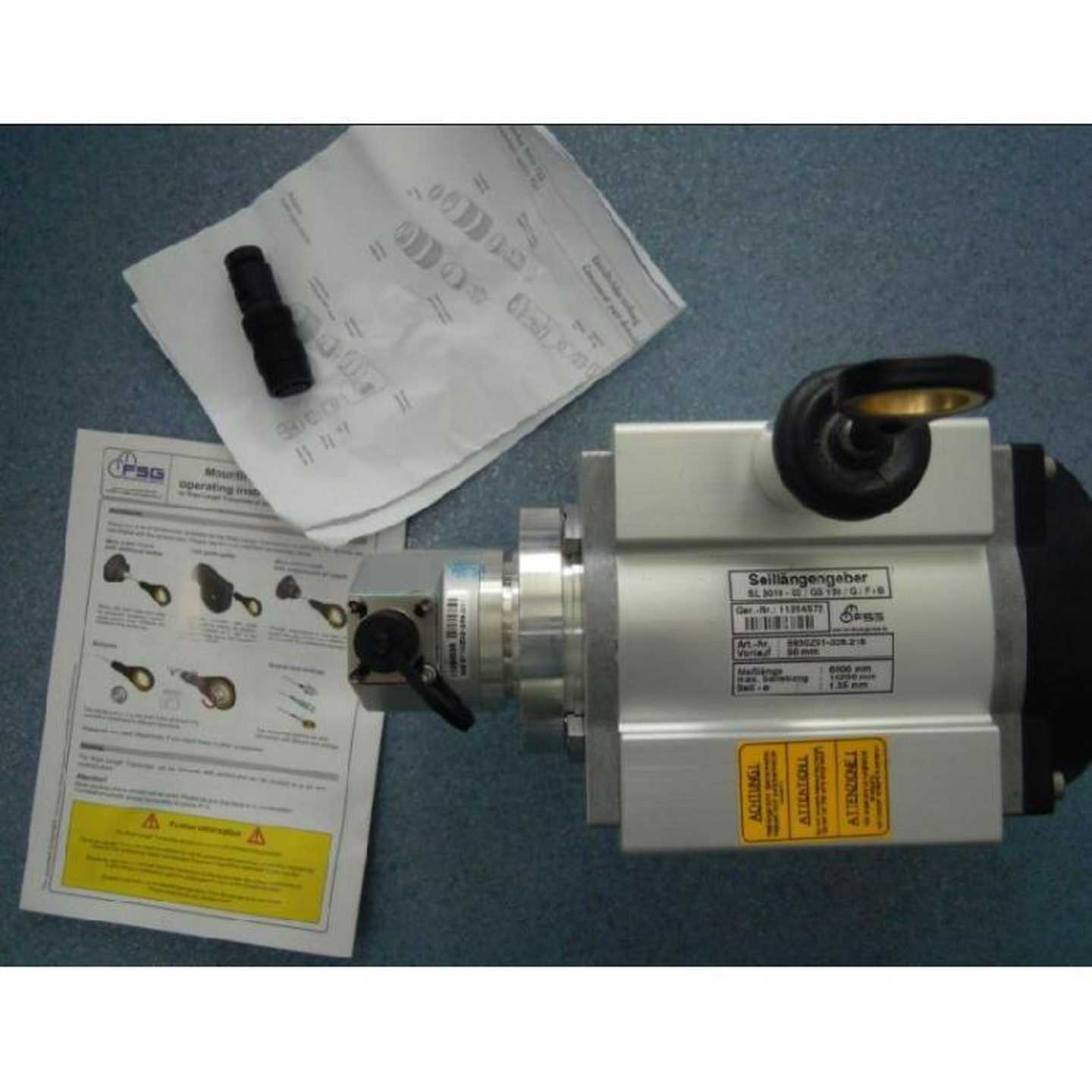 德国FSG绳长变送器线性传感器L81920060_SL3001-X2/GS8j0/K/01