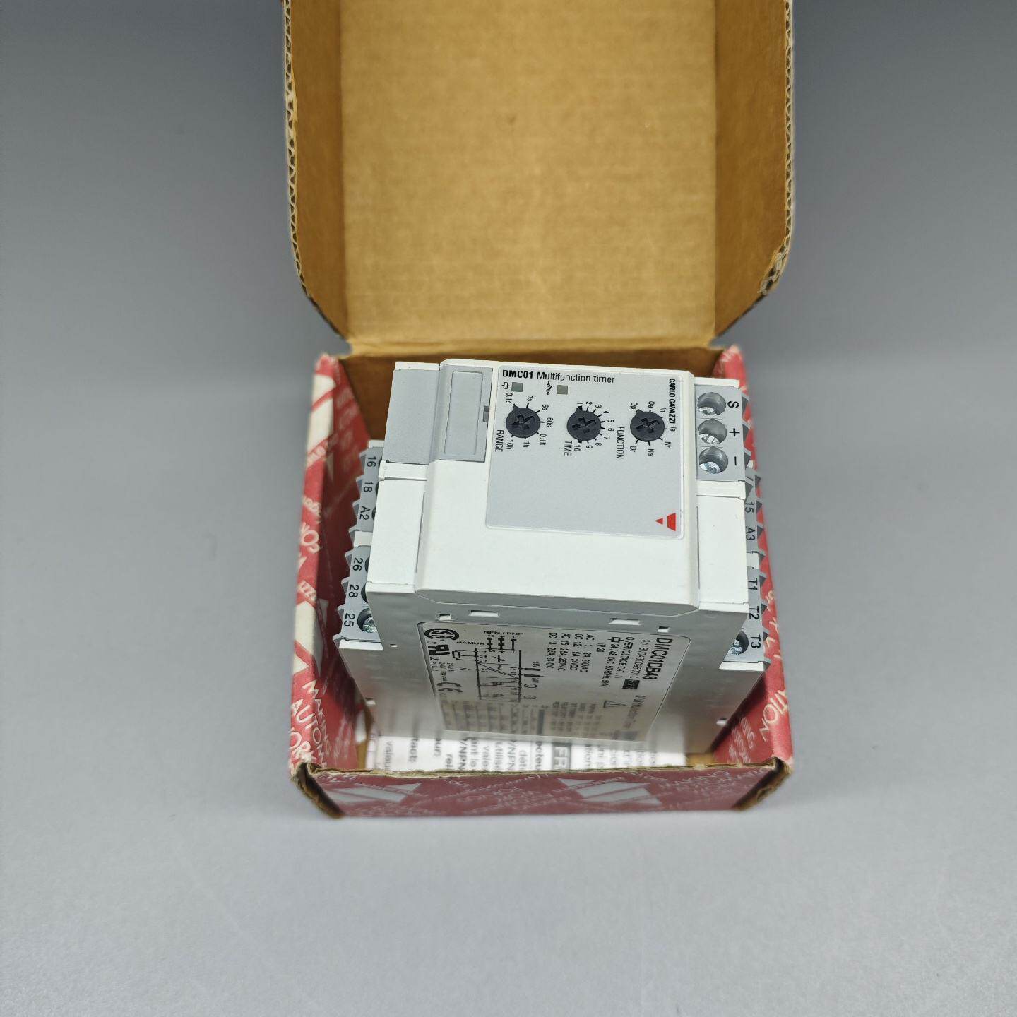 议价佳乐延时继电器DMC01DB48全新原装现货