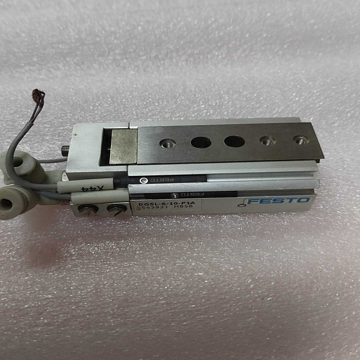 【议价】FESTO气缸DGSL-6-10-P1A，，只有一
