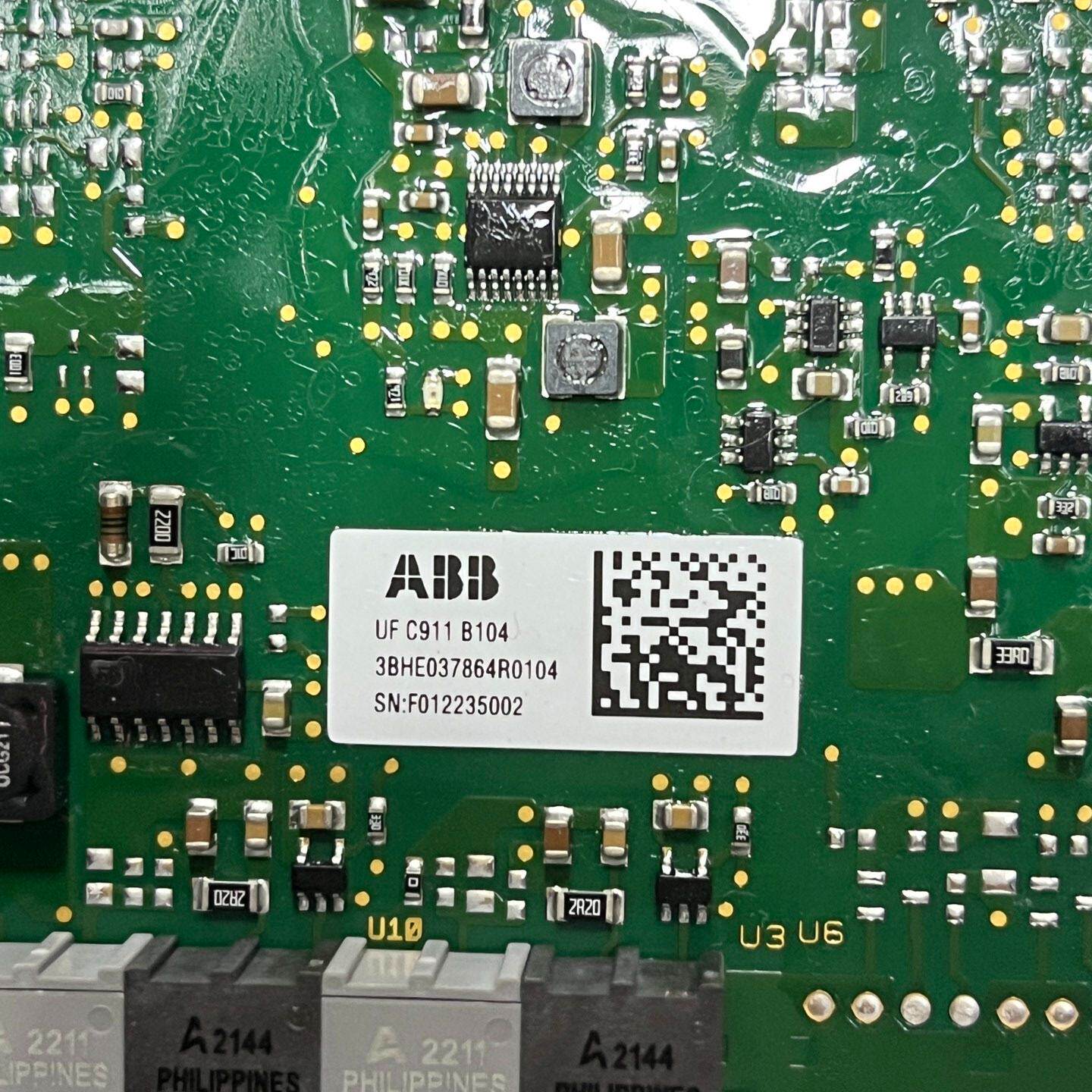 议价Abb Br New Control Board Uf C911 B104 In Stock 3Bhe适用