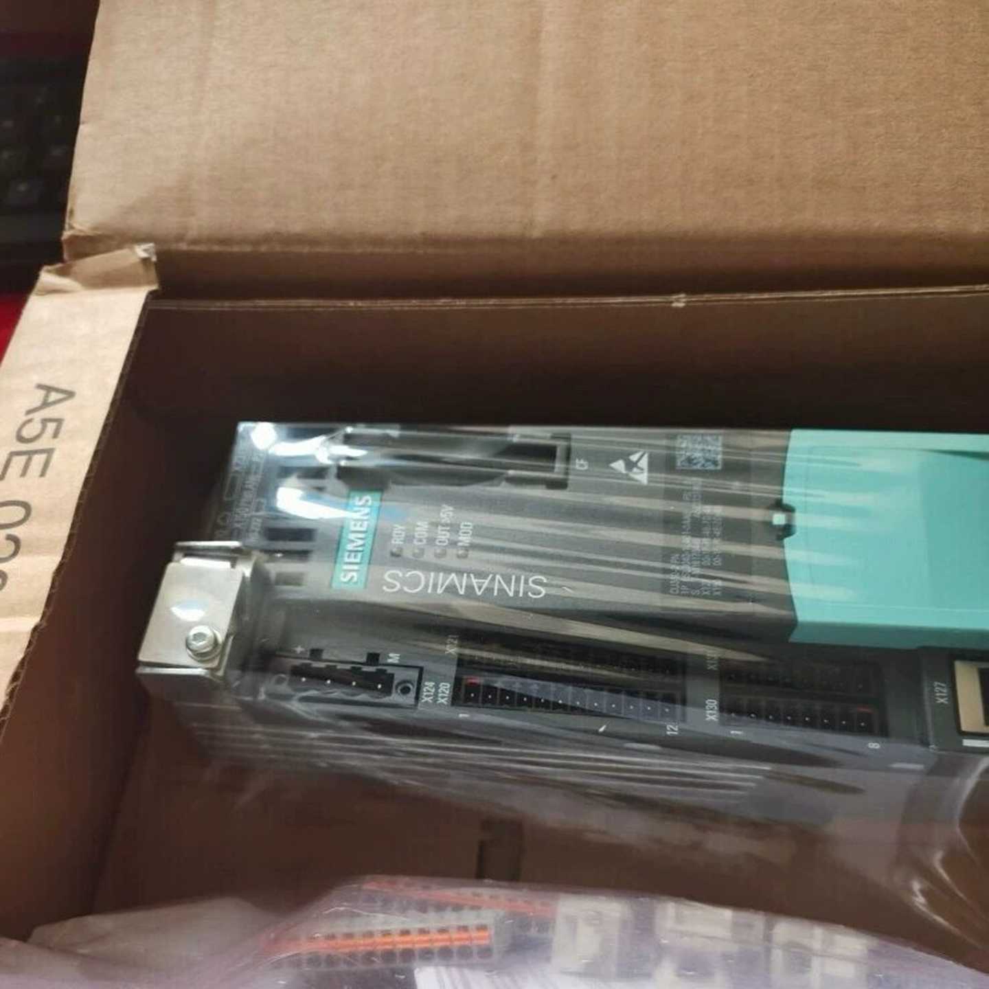 【议价】CU320主机6SL3040-1LA00-0AA0适用