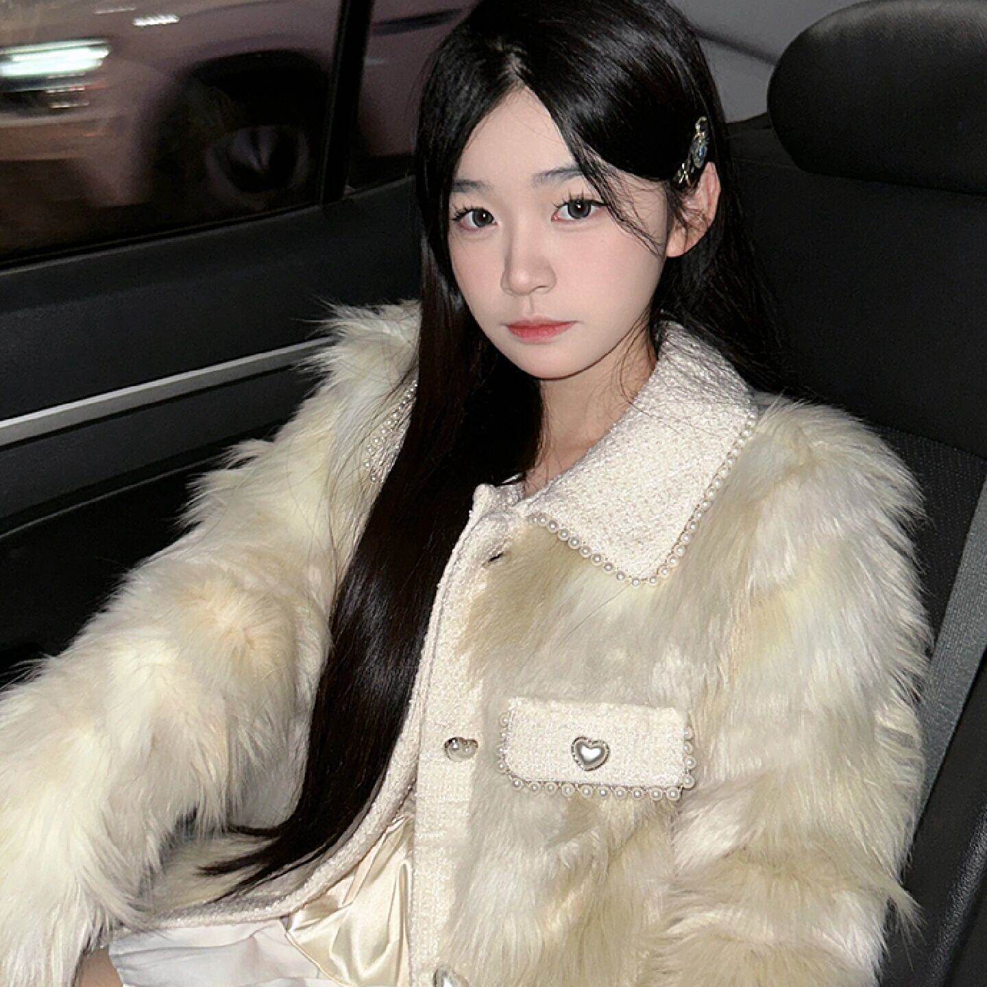 环保狐狸毛皮草外套女短款2025冬季新款小香风拼接年轻款毛毛大衣