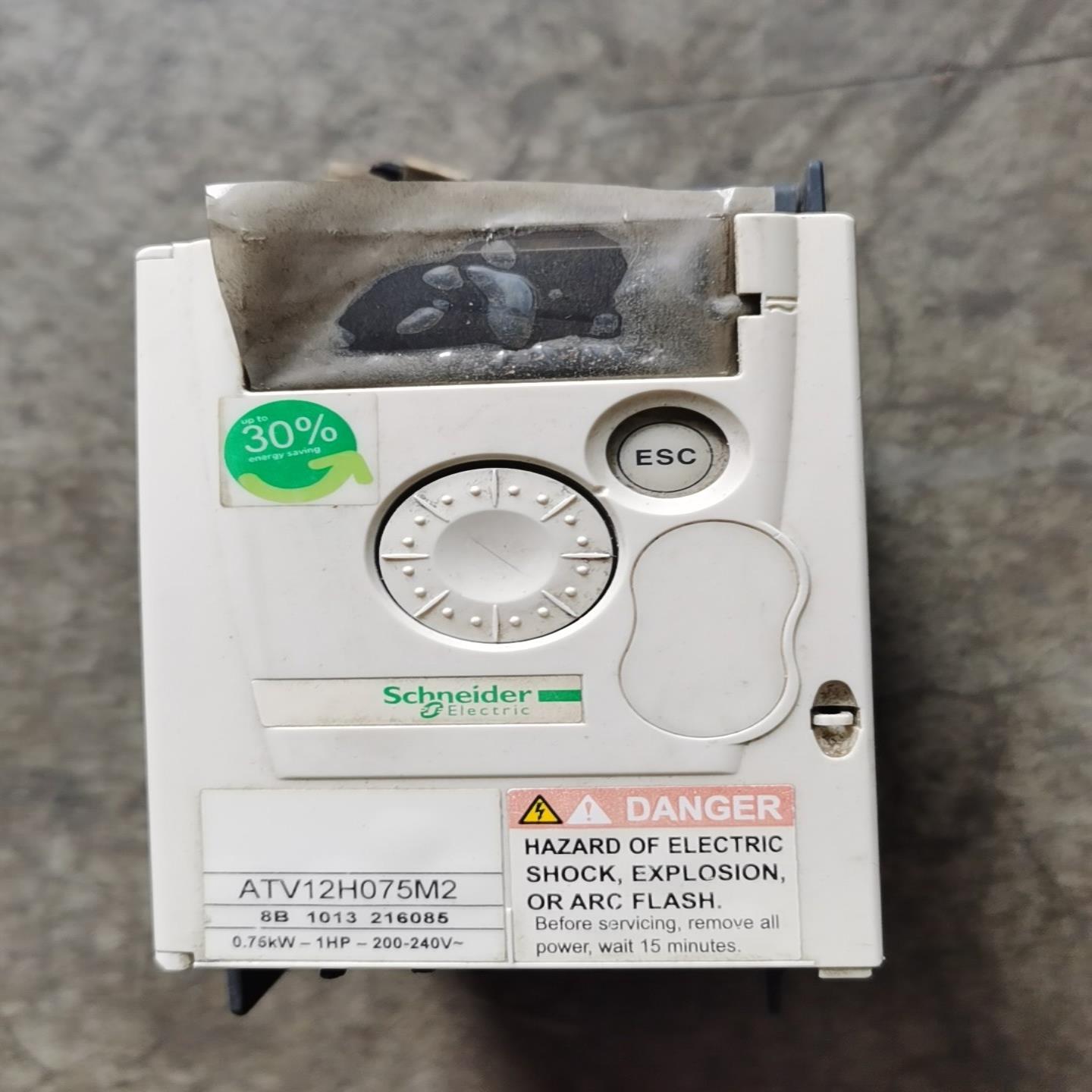 议价施耐德拆机变频器ATV12H075M2功能包好，