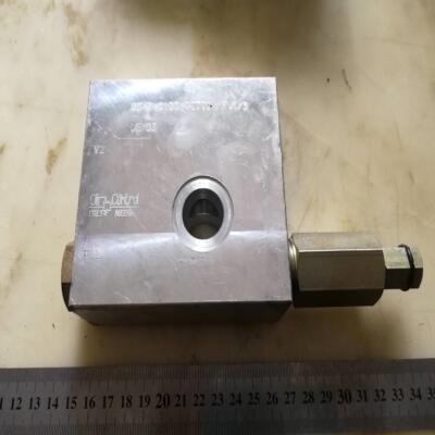 配件PALFINGER液压阀   054348100402000议价