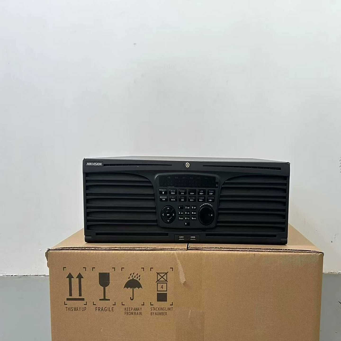 海康威视硬盘录像机DS-8632N-I16,原装正品32路1--议价商品