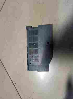 【议价】士林变频器SC3-021-0.75K，0.75KW220V