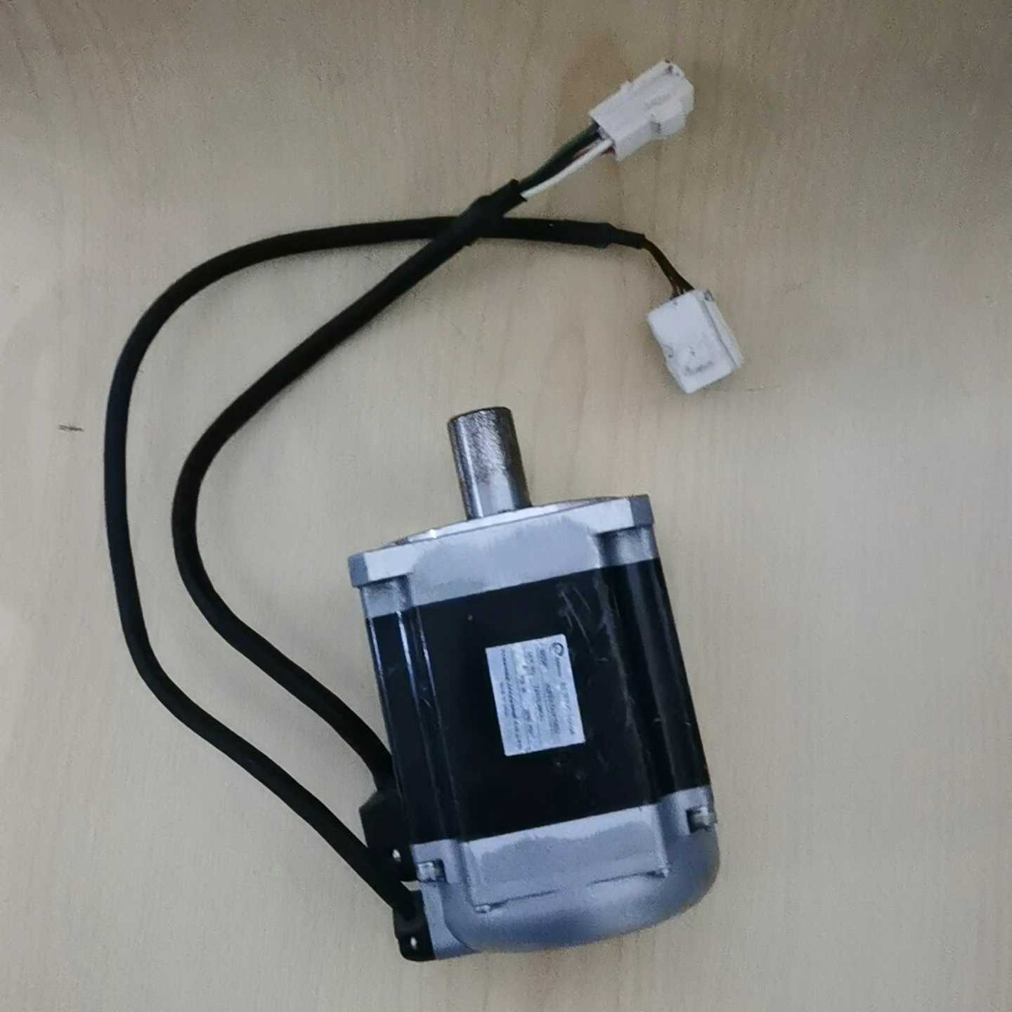 【议价】东荣伺服电机，VLBSV-ZA07530S1，实物图功能适用