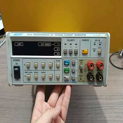 ADCMT6144电压电流源实物如图所示，功能包询价