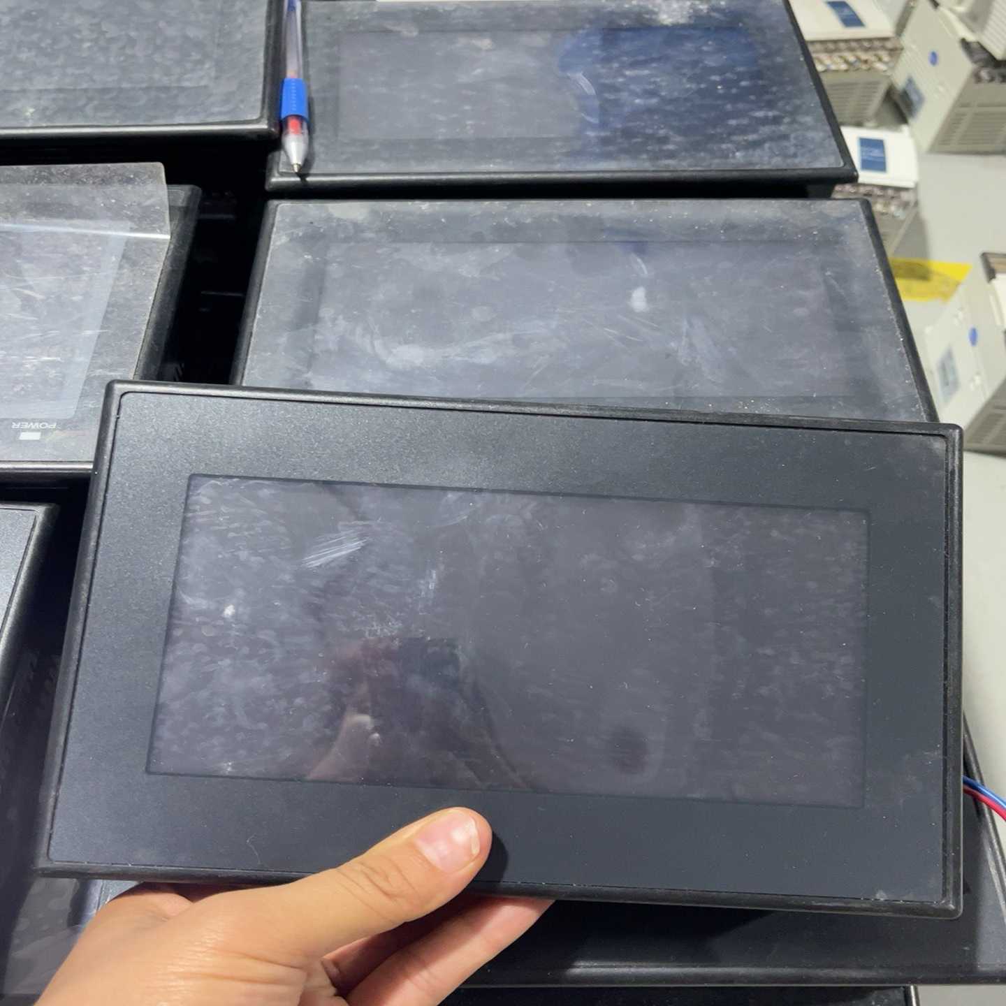 触摸屏NB7W-TW11B成色9成新功能配件询价