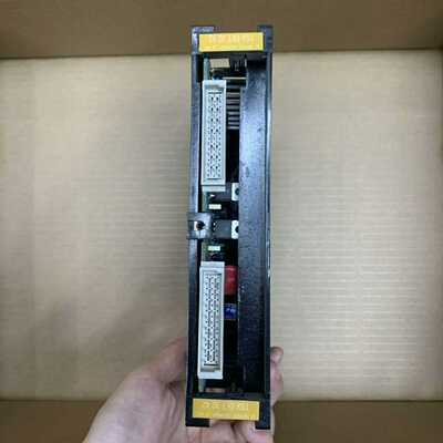 【议价】Schneider控制模块(8新)TSXDET32423适用