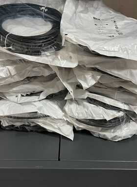 询价型号YF2A14-150UB3XLEAX西克sick传感器配