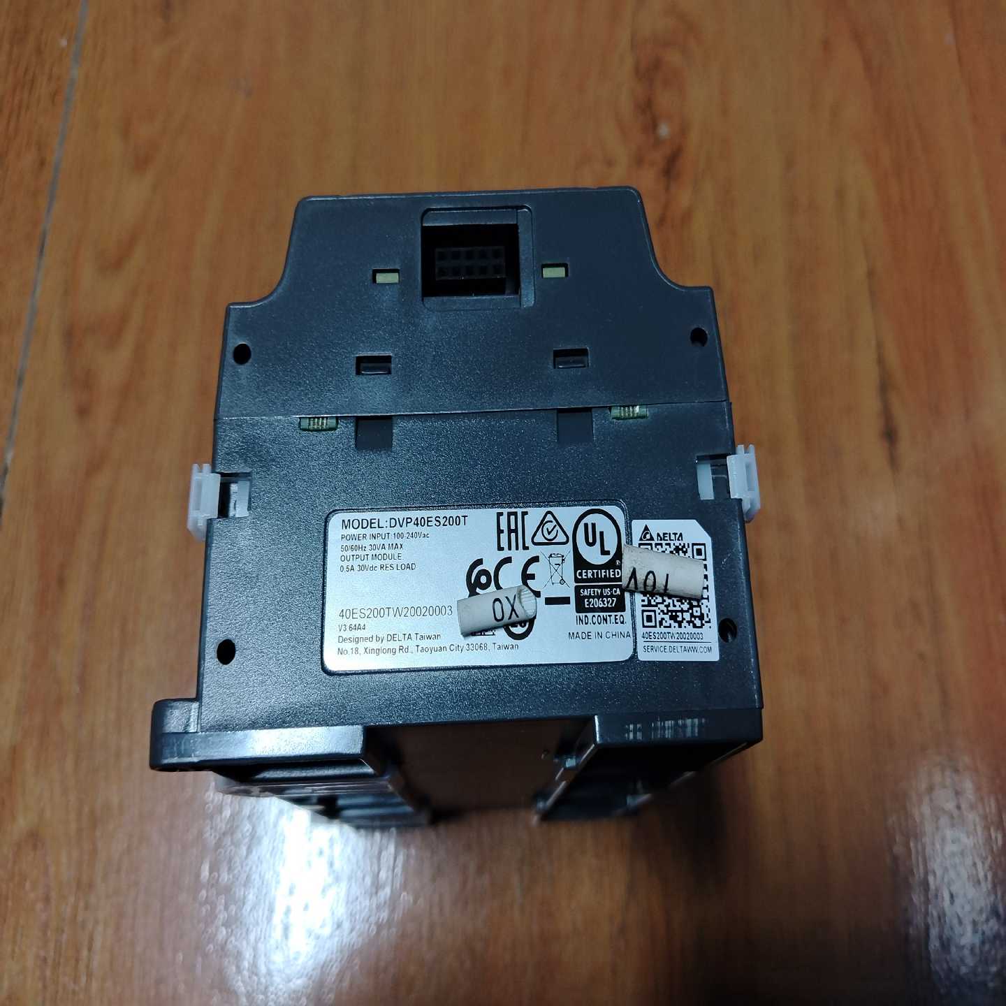 议价LV40200，功能正常，成色为实图（缺