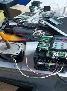 询价~汇川2.2KW变频器MF380T2.2GB，如图，视频为