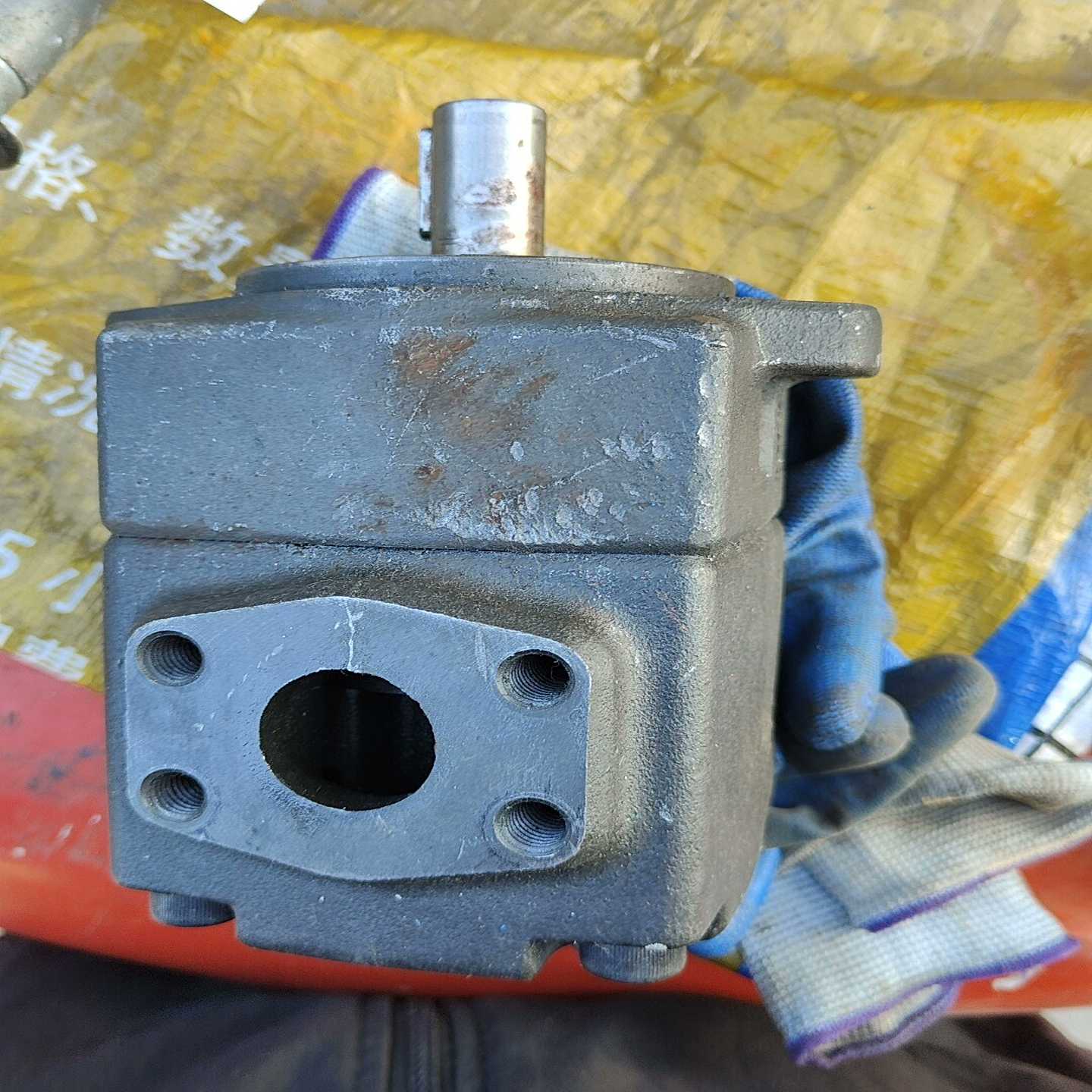 pv2r1-12f-1r-10拆机实物拍摄具体看图出售不退不--议价商品