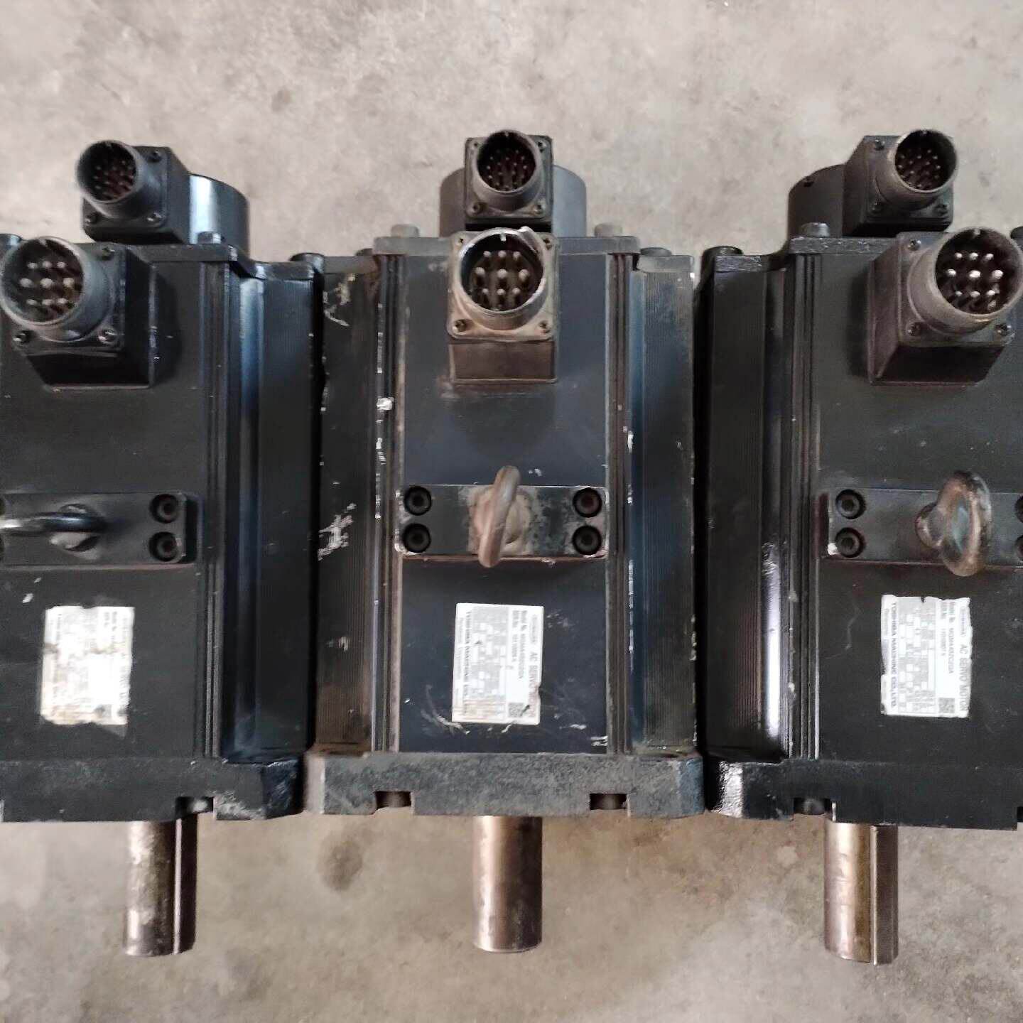 东芝电机MGMA452C2GA 4.5KW 原装件3台议价