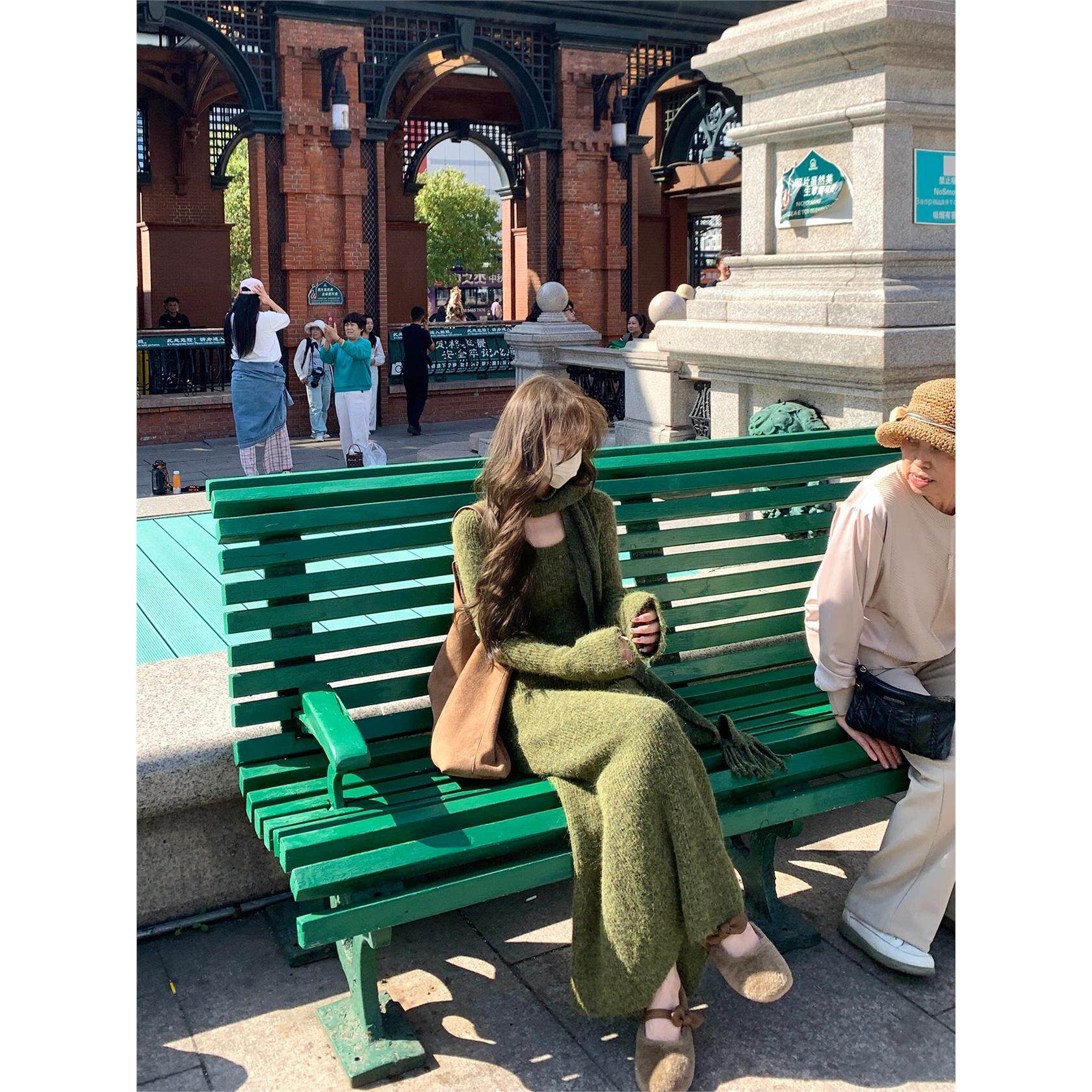 Xxiiuu【10月8日20点上新】森屿苔痕 双色围巾毛衣裙针织连衣裙