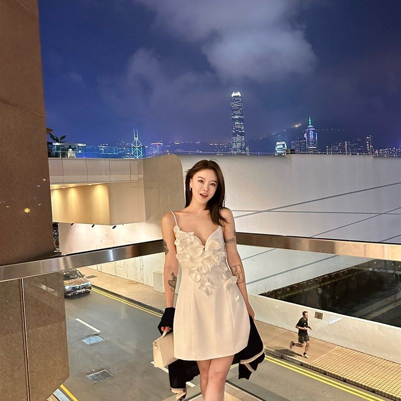 DUO智仙e生黑标 岁月缝花 白色鸢尾夏日白月光立体花朵小白裙